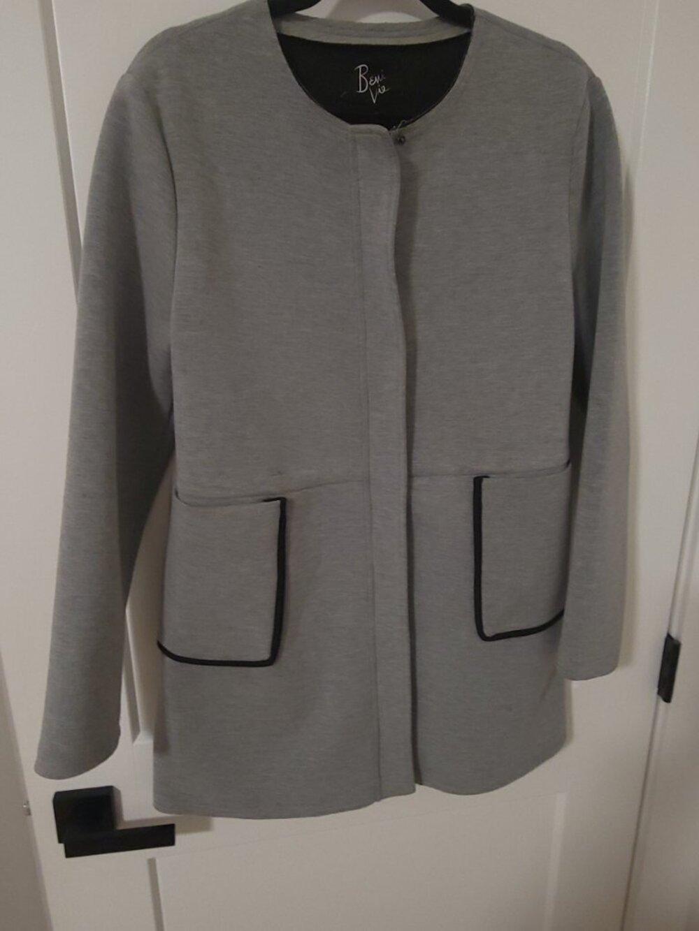 BeniVie Grey Minimalist Coatigan - Contrast Trim - Size S - Lightweight - Picture 2 of 3